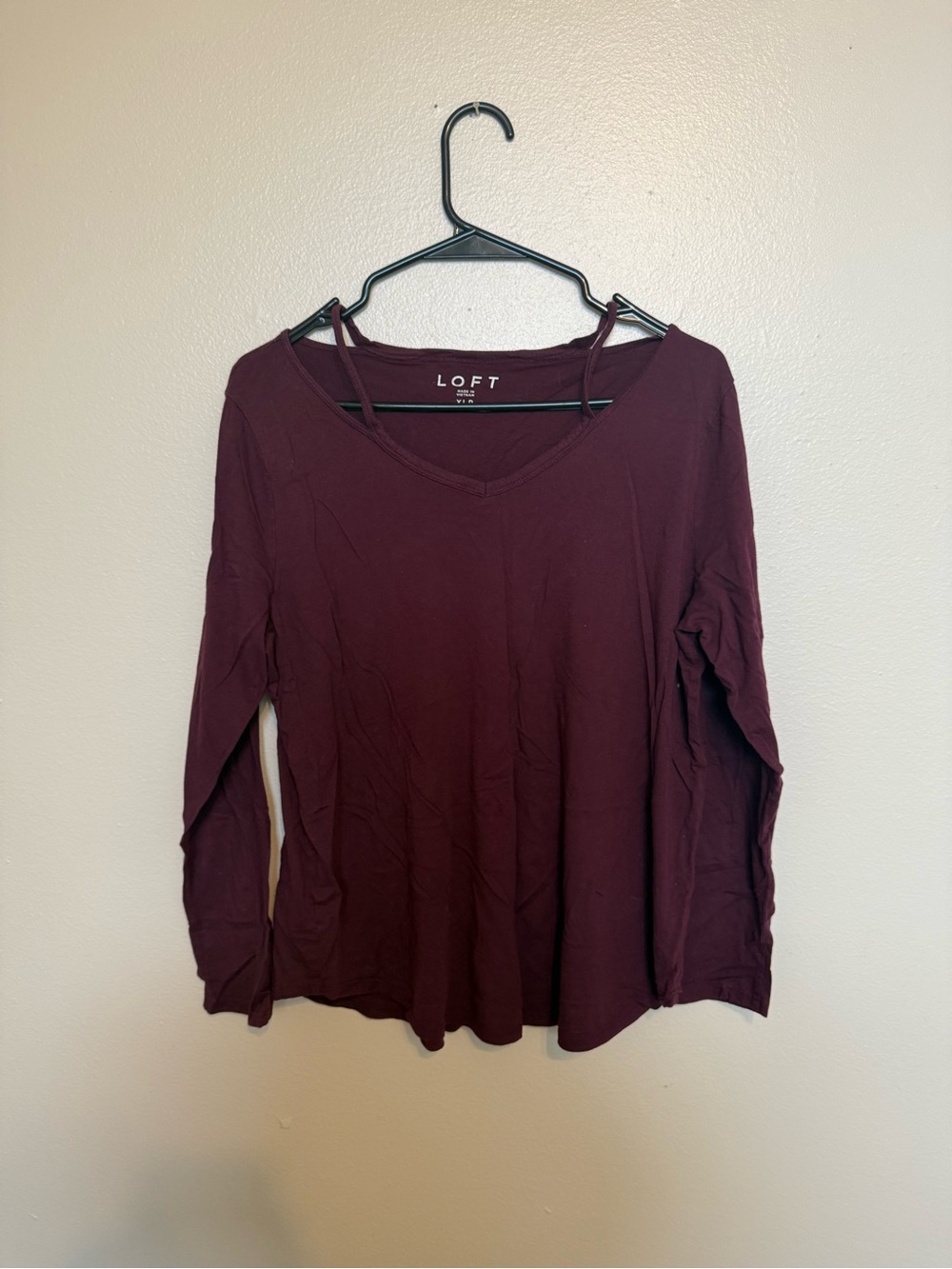 LOFT Long-Sleeve V-Neck Top in Wine